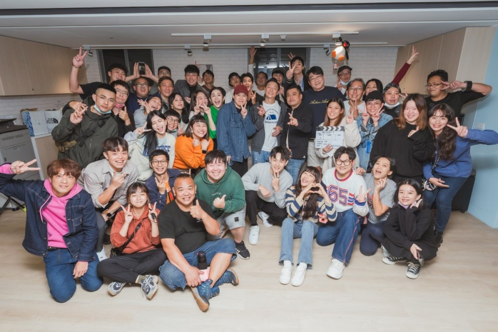 机智校园生活剧组正式杀青锺岳轩喊话希望拍实境秀