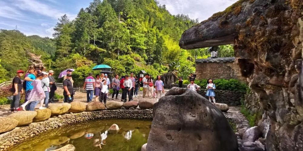 滴水穿石主題公園03黨群連心路起於壽寧縣平溪鎮上屏峰村,到下黨鄉下