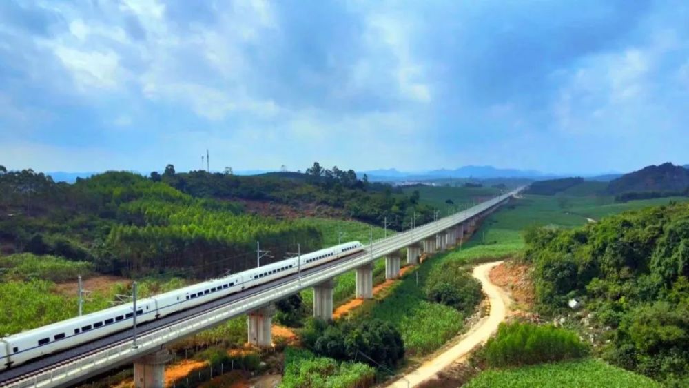 崇左告别不通高铁历史_腾讯新闻