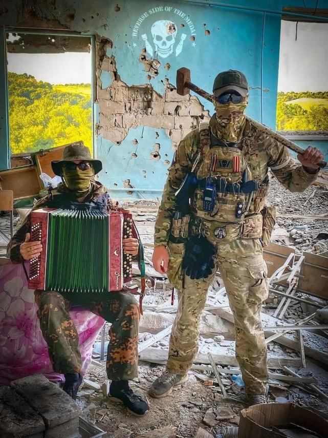 战斗民族的惩戒营有人被大锤处决有人立功受嘉奖