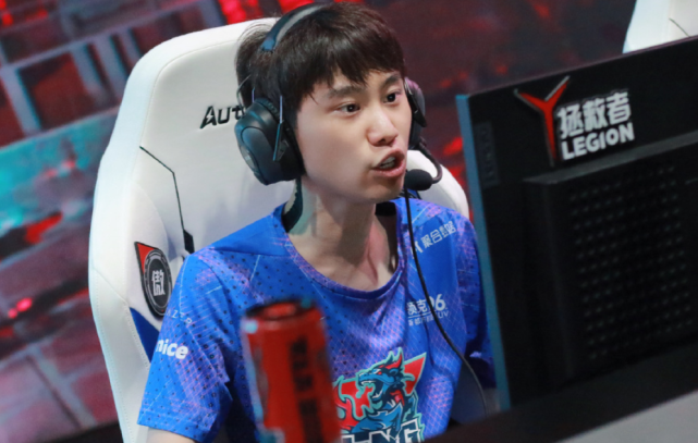 LOL：RNG老板断开连接，刘青松粉丝爆料离队内幕，大主播找不到队伍了_腾讯新闻