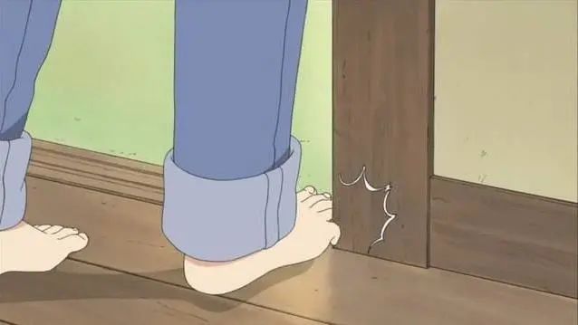 为什么踢到脚趾头会这么痛?_腾讯新闻