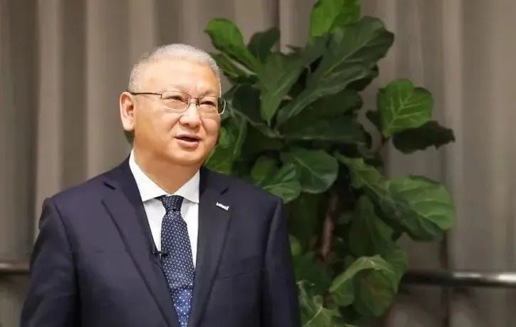 (图源 隆基绿能官网)用于个人资金周转作者 |李婷 高杨陕西首富李振国