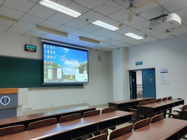 nec工程投影机进驻西南大学探索智慧教育新路径