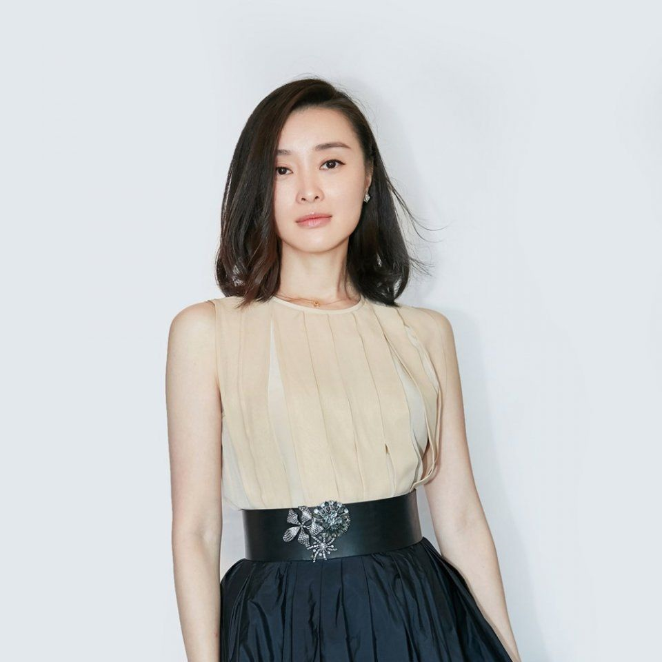 实力派女演员吴越,与胡歌合作,《县委大院》即将播出!_腾讯新闻