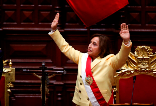 秘鲁,前总统被逮捕,新总统上任