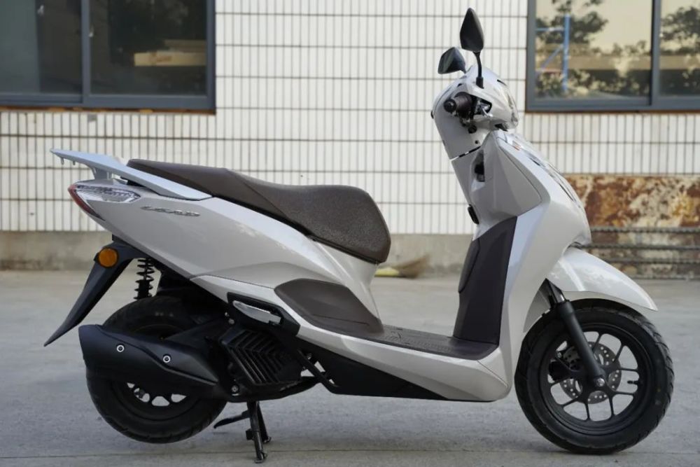 68万元的移动马桶,值得买吗?本田小踏板lead125 车型展示_腾讯新闻