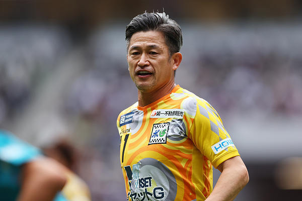 并为日本队在1992年首夺亚洲冠军立下头功,1993年当选为亚洲足球先生