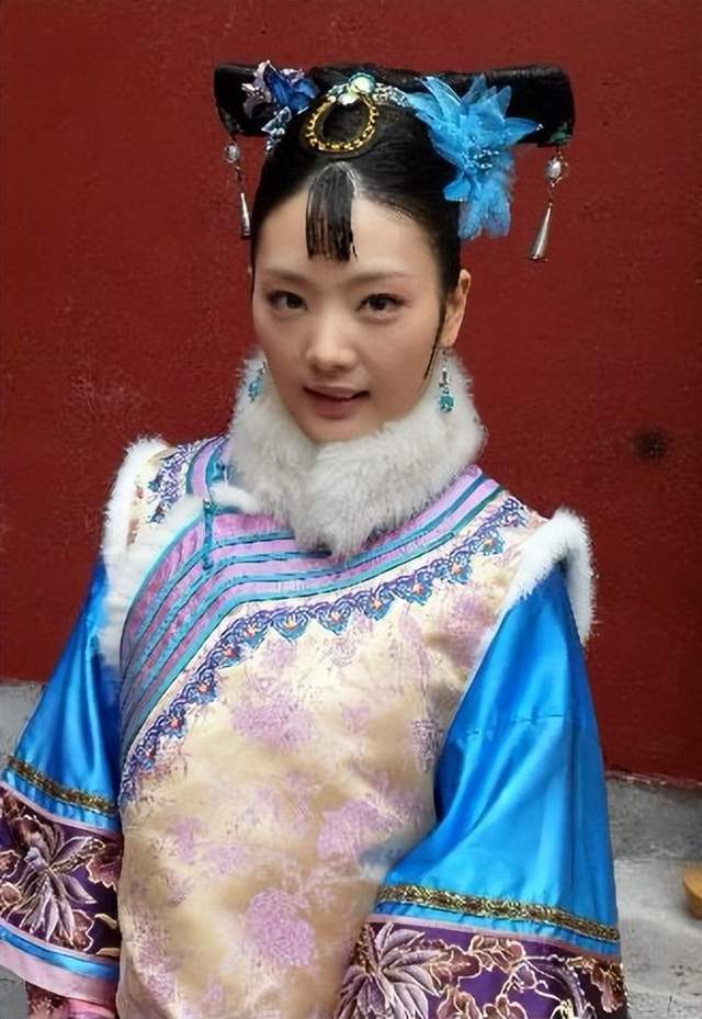 龙套鼻祖崔漫莉曾演甄嬛传里的妙音娘子如今直播带货无人识