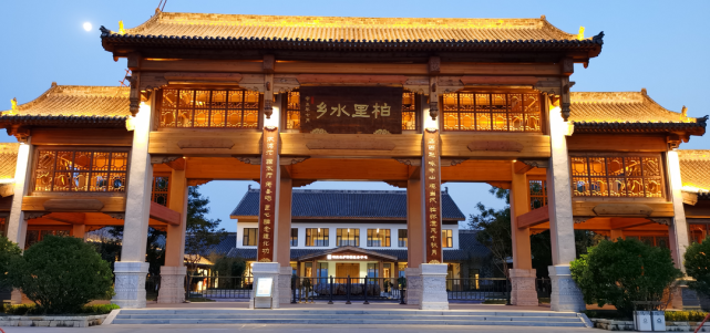 啁啾的鸟鸣,连绵的太行群山,记者来到平山县西柏坡镇柏里水乡,仿佛置