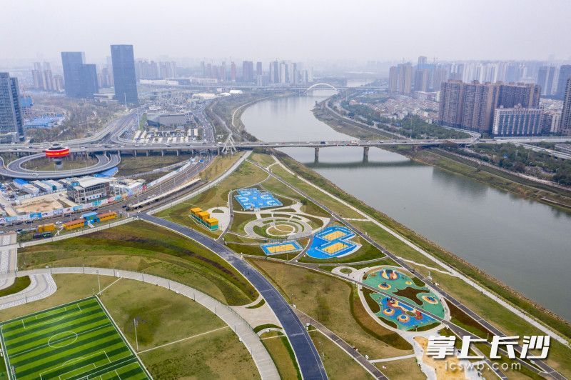 组图|天气转暖,马栏山鸭嘴公园成孩子"欢乐谷"_腾讯新闻