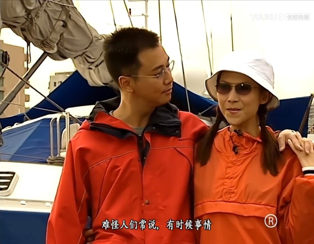完全没有门户之见,他也喜欢卫英姿这个简单直爽的女孩子,虽然他曾经