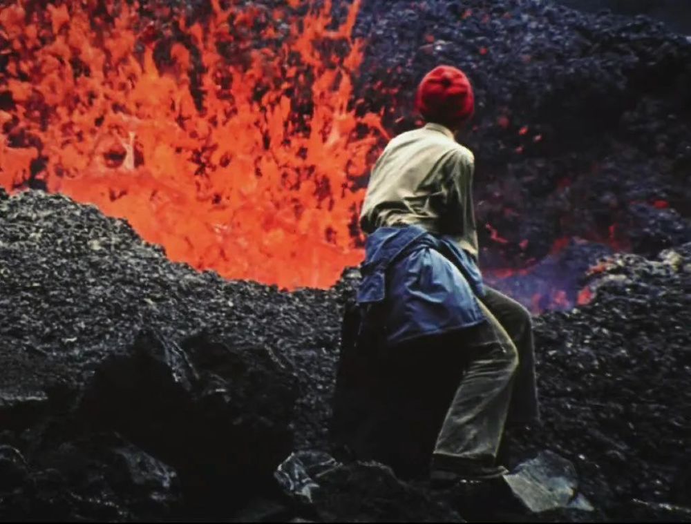 《火山挚恋》:爱彼此,爱火山,更爱人类_腾讯新闻