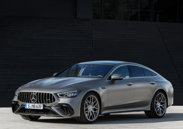 新款amg gt四门上市 售价99.28-114.18万元
