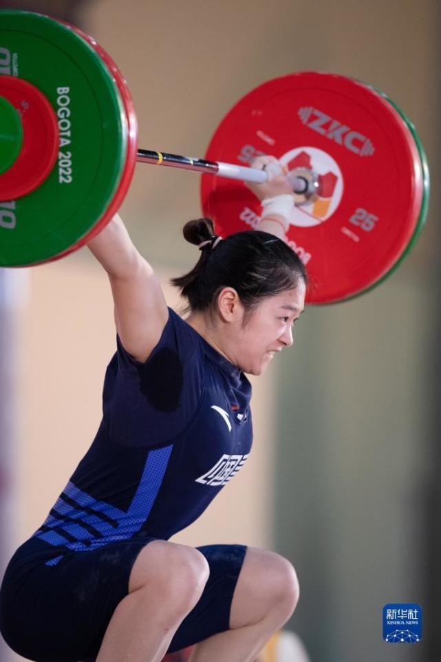 举重世锦赛女子59公斤级:中国队获一金一铜_腾讯新闻