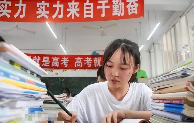 2023年高考英語改革_2020年山東高考英語改革作文_上海2017年高考英語改革最新方案