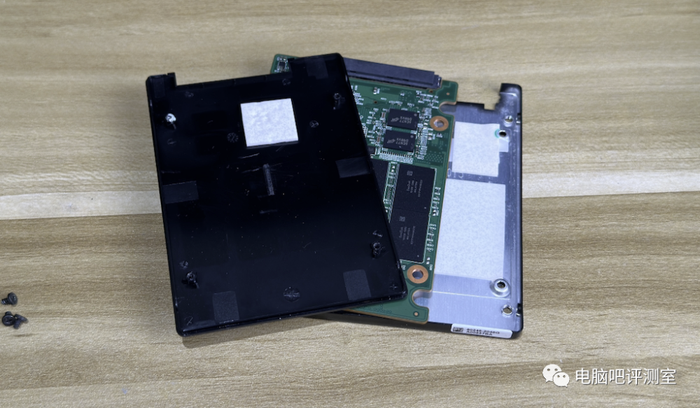 "大船"食之无味的闪迪云盘1.