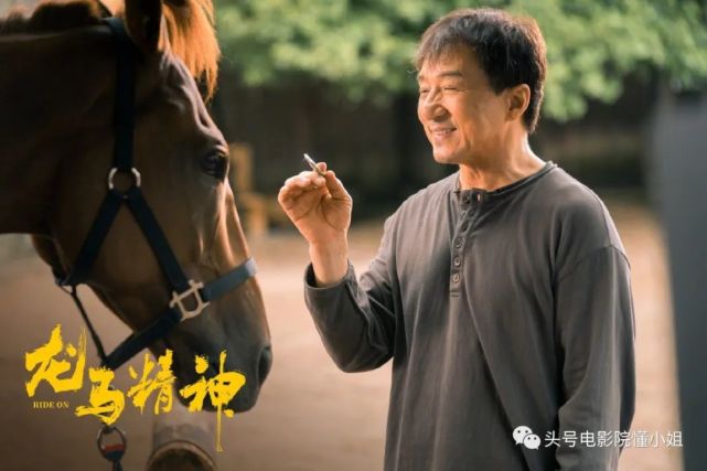 68岁成龙要拍《尖峰时刻4》,追忆李小龙:想让他再打我一次_腾讯新闻