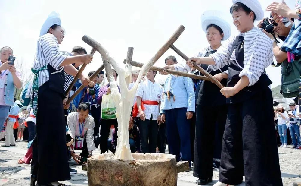 卫星视角下的美丽乡村贞丰县必克村丨冬日理想旅行地开启一场暖冬之旅