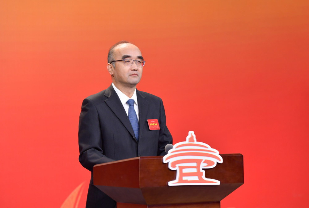 三民活动青岛市国资委主任李蔚为服务业小微企业和个体工商业户减免