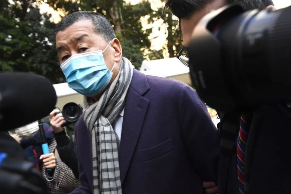 黎智英被判囚5年9个月_腾讯新闻