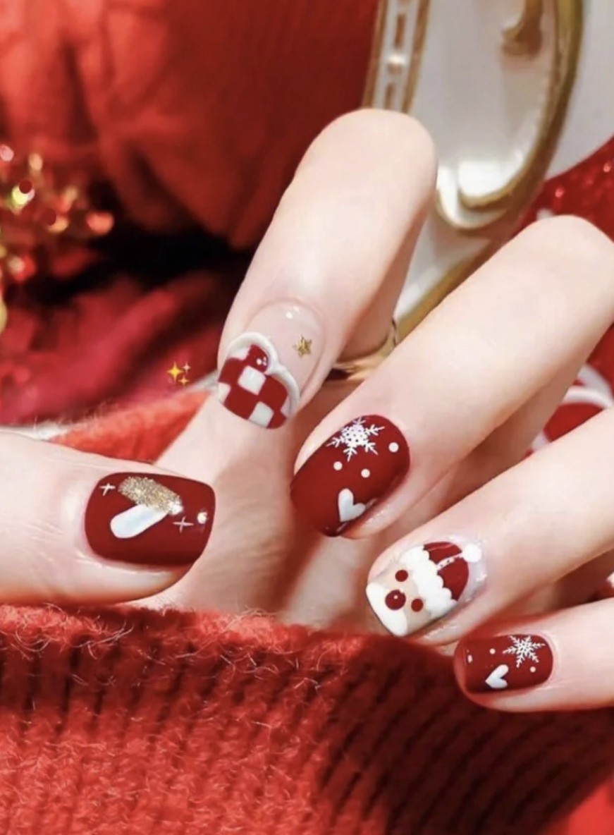 冬日圣诞手绘款美甲来啦!显白又温暖,喜欢的不要错过哦!插图8