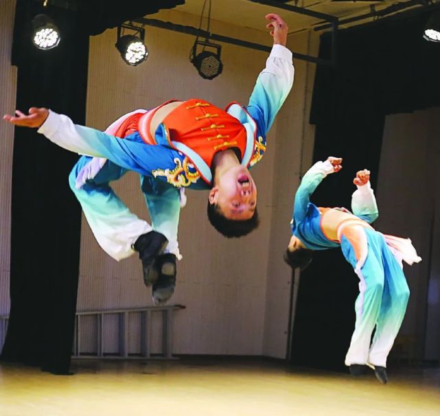 淮南:花鼓灯薪火相传,非遗文化绽异彩