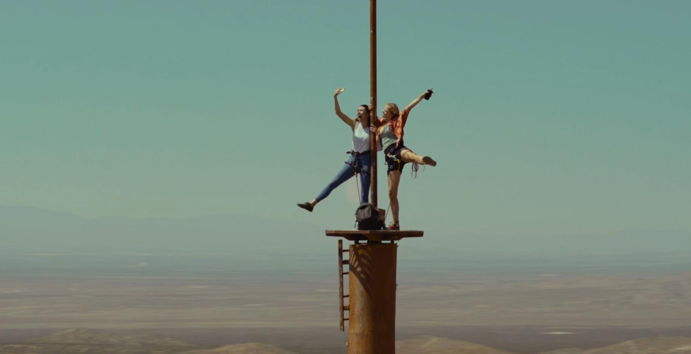 更要命的是内地院线版竟然还删减了电影北美版是107分钟,但内地院线版