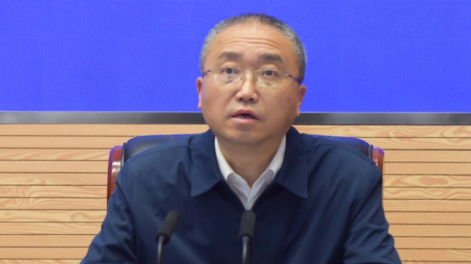 张伟任甘肃省委常委省委秘书长