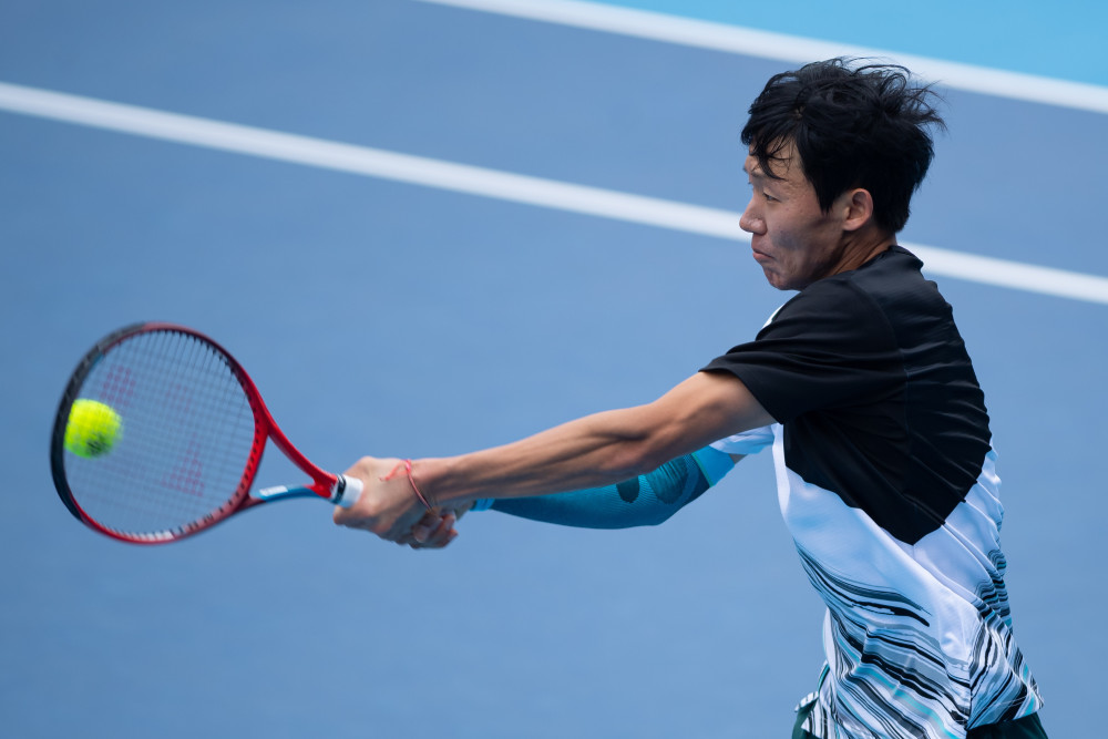 (体育)网球——2022中国网球巡回赛职业级总决赛(澳门):崔杰男单夺冠