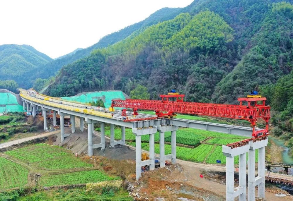 截至目前,528国道总体形象进度完成 54.