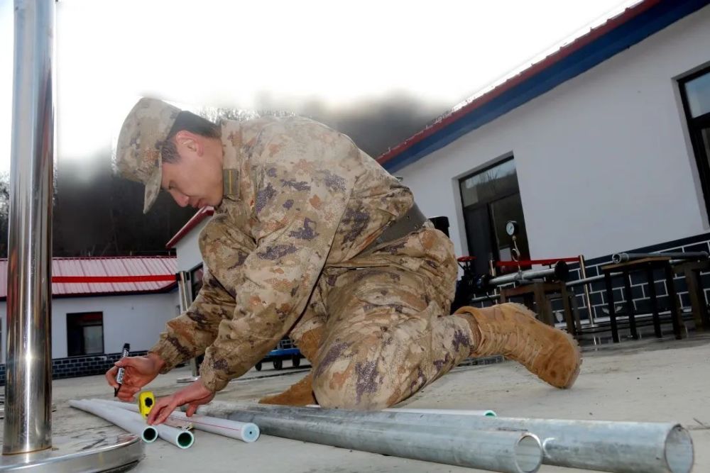 火箭军某部组织阵管专业群众性练兵比武_腾讯新闻