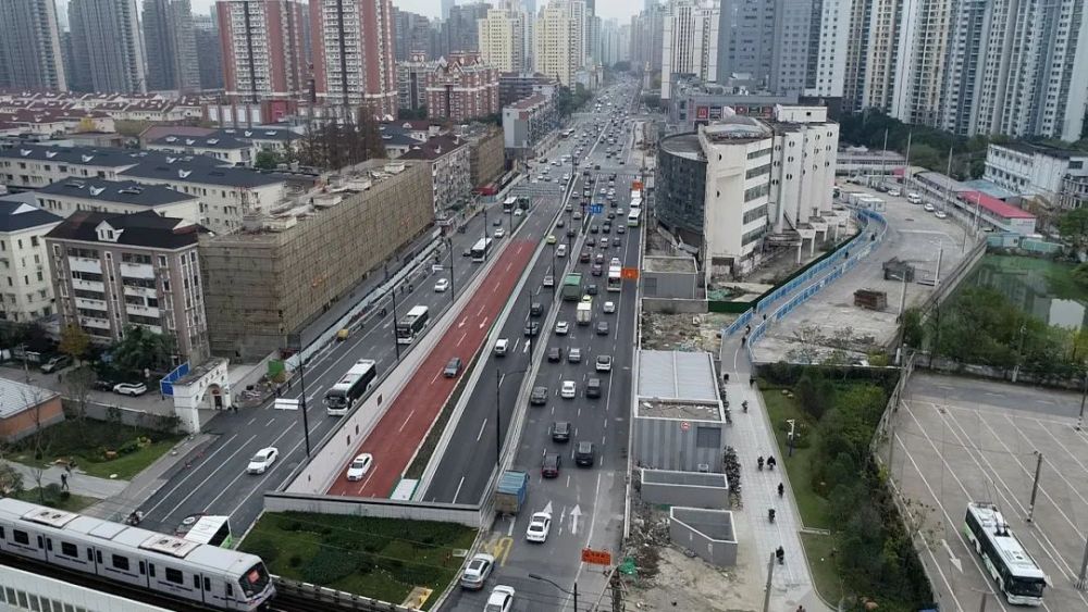 全程耗时11分钟记者实测武宁路地道首个早高峰