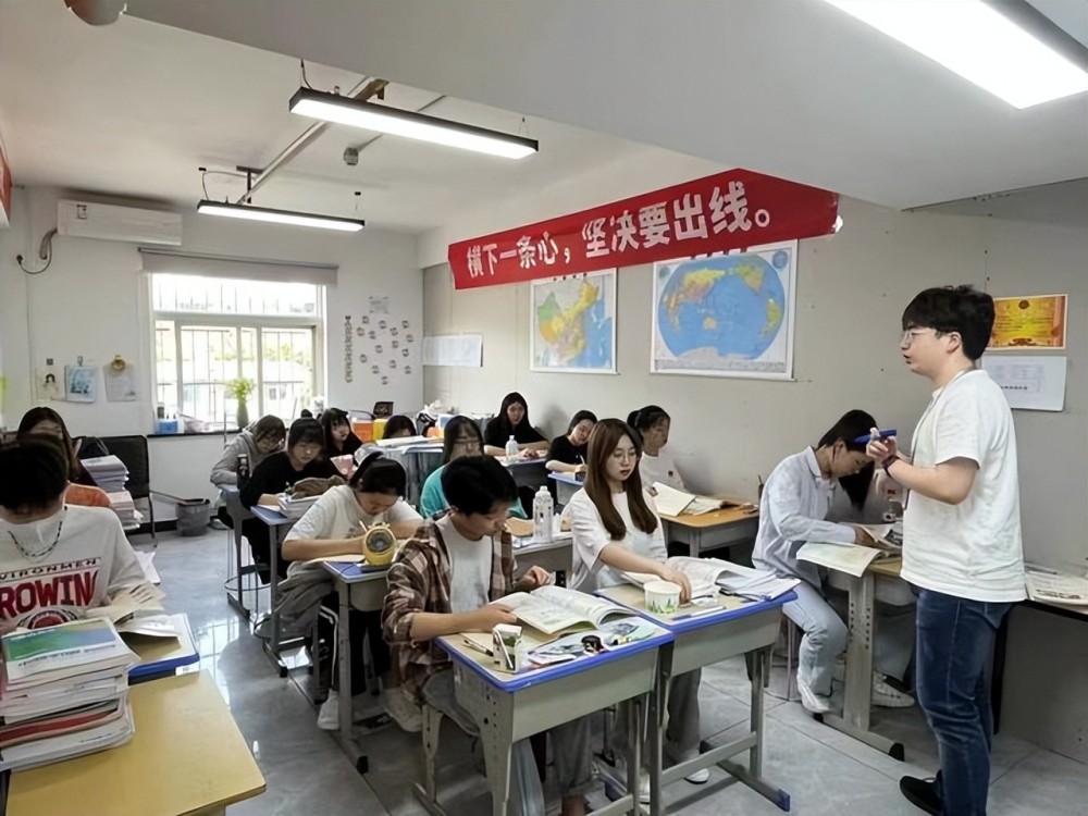 武汉艺术生文明课集训时怎样非常好的学习英语_腾讯新闻插图(1)