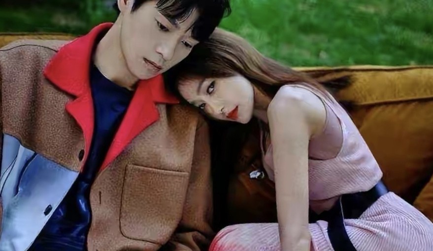 一晚上2个恋情瓜:魏大勋和秦岚约会被偶遇,张超和女友街头搂抱_腾讯