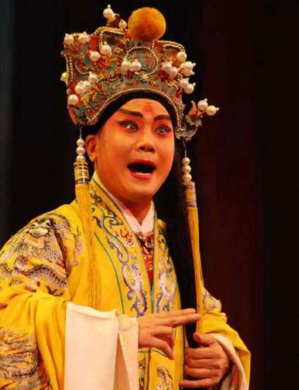 李小锋《白逼宫》一句"叫板"便把观众情绪带进悲剧氛