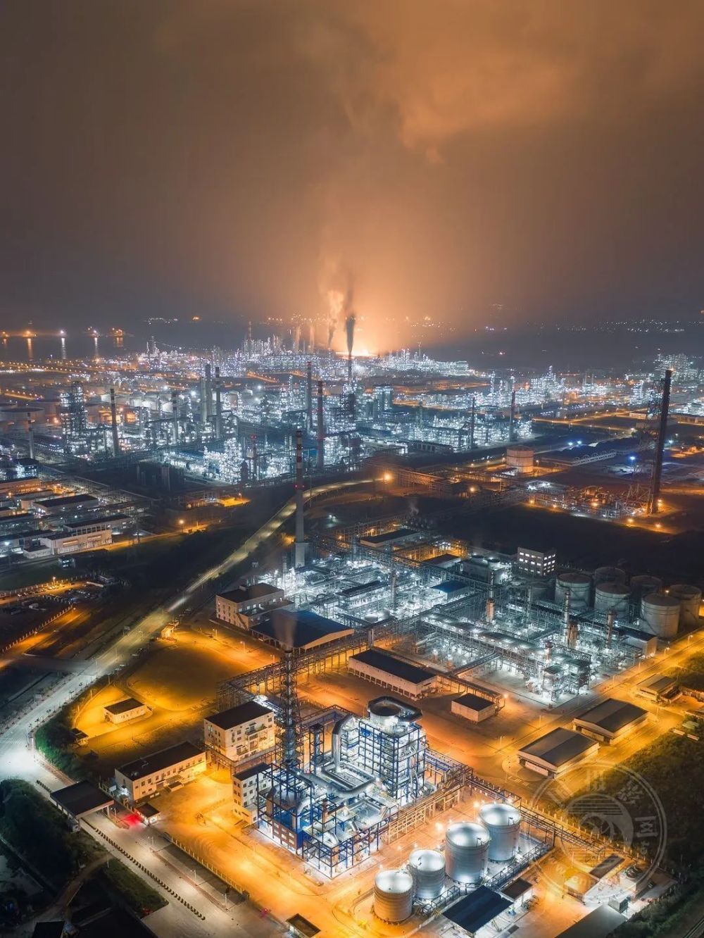 古镇鸟瞰》李萍(湖北宜昌)《三峡人家美如画》(组照)高和平(浙江金华)