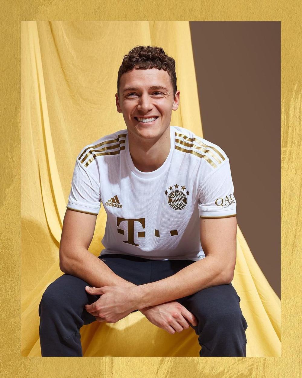 颜值世界杯:法国球星帕瓦尔纯正法兰西血脉 忧郁气息溢出屏幕_腾讯