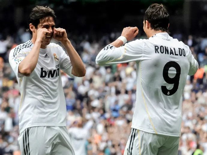 c罗和卡卡罕见旧照曝光!