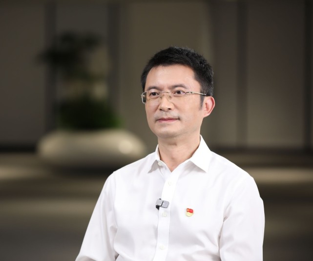 近日,福田区委书记黄伟在接受深圳特区报采访时表示,党的二十大是一次