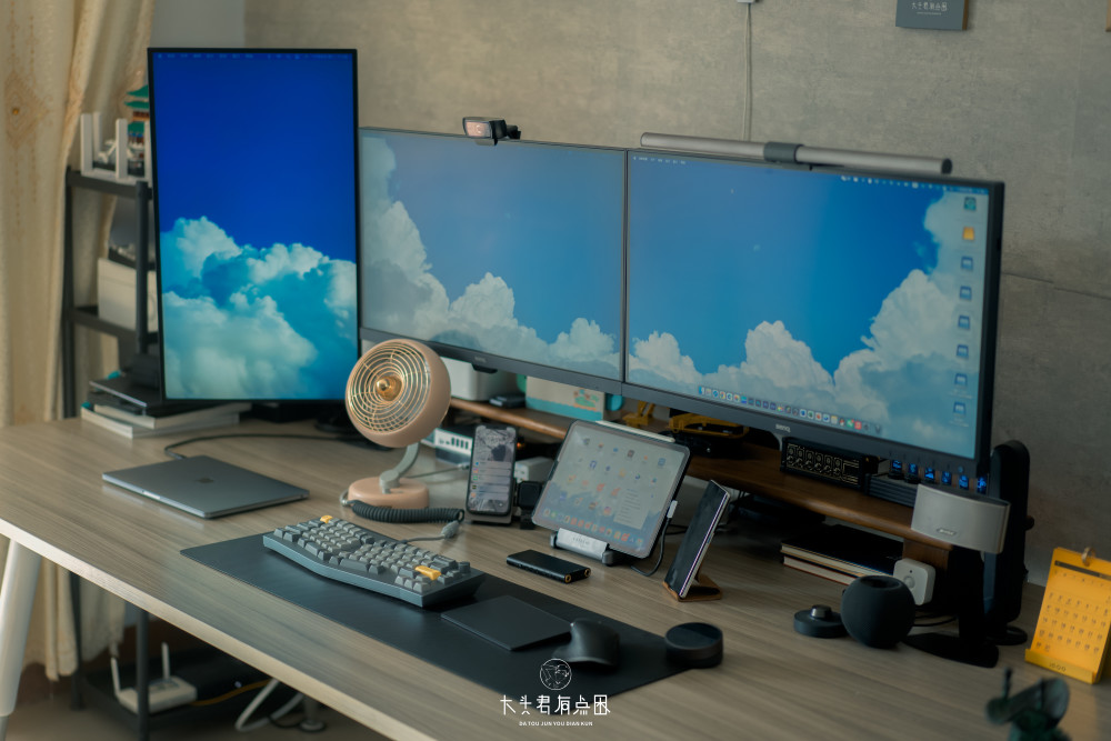 使用笔记本的时候做到三屏扩展,主要是因为两台电脑互通数据的话麻烦