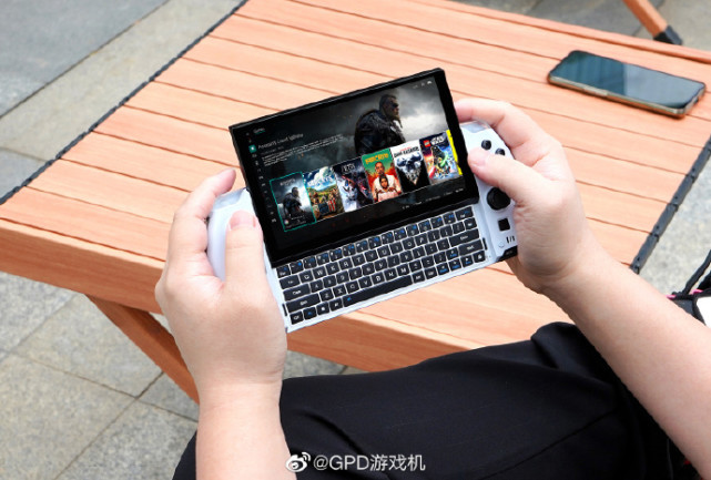 GPD WIN 4 掌机预售仍保留 32GB＋1TB 配置，GPD OS 公开测试_腾讯新闻