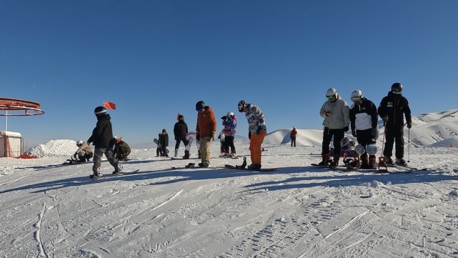 努尔加滑雪场门票图片