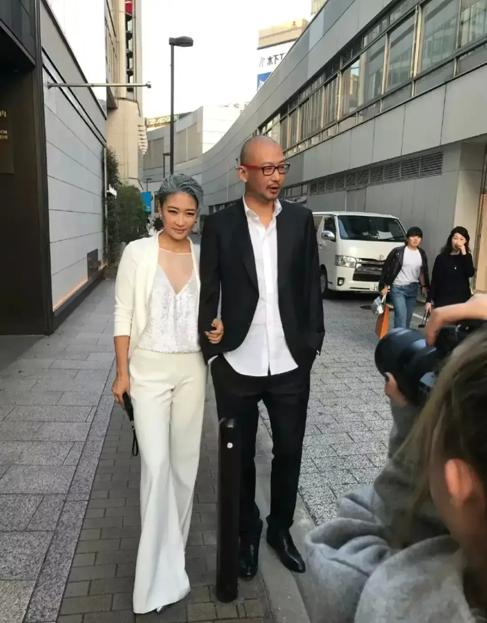 管宗祥迎百岁寿诞精神矍铄与91岁于黛琴罕同框梁静替公婆祝寿