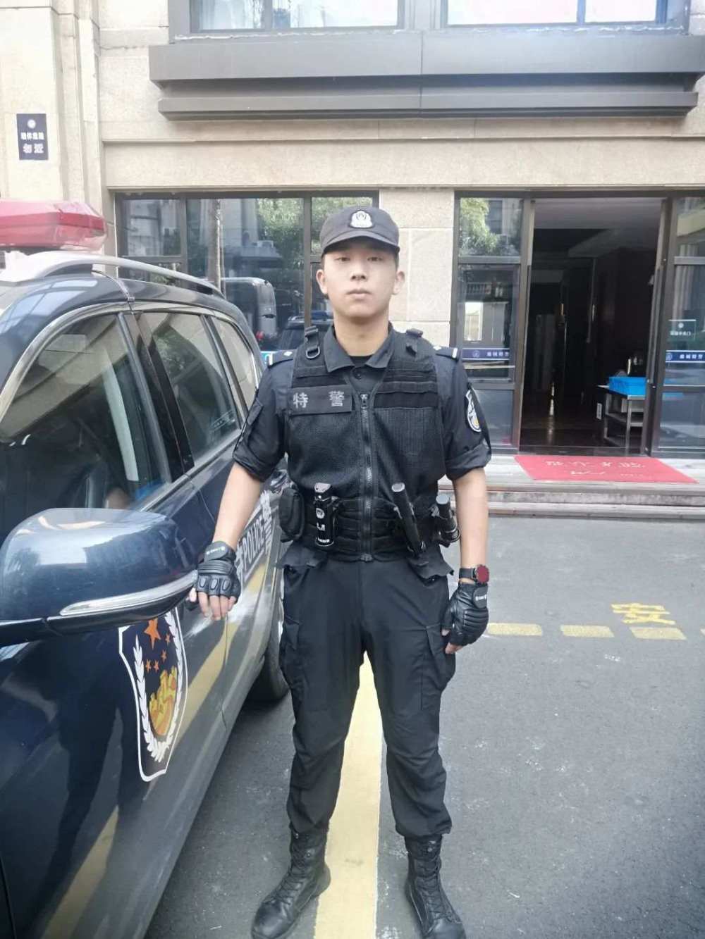 从警日记这些特警超飒