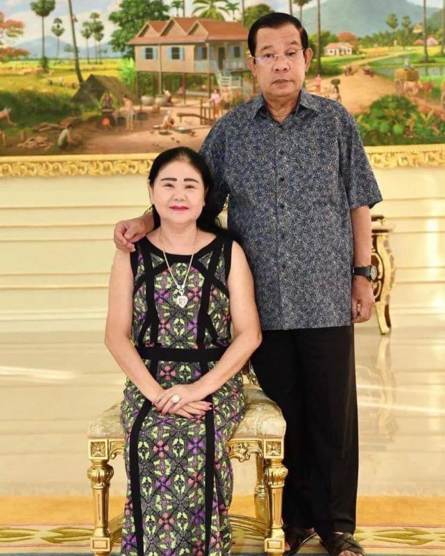 洪森发文晒图,祝老婆69岁生日快乐_腾讯新闻