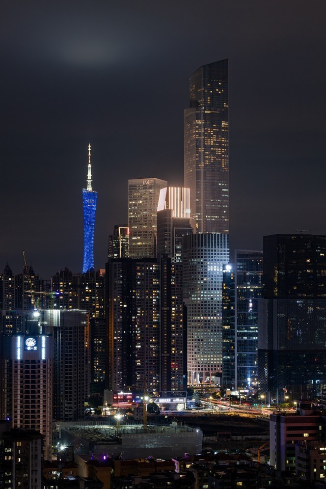 钢铁丛林中也有风景 城市摄影你需要一颗长焦镜头