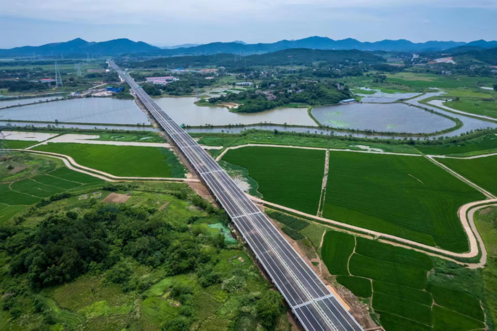 合枞高速为德州至上饶国家高速公路(g0321)网的重要组成部分,是北京至