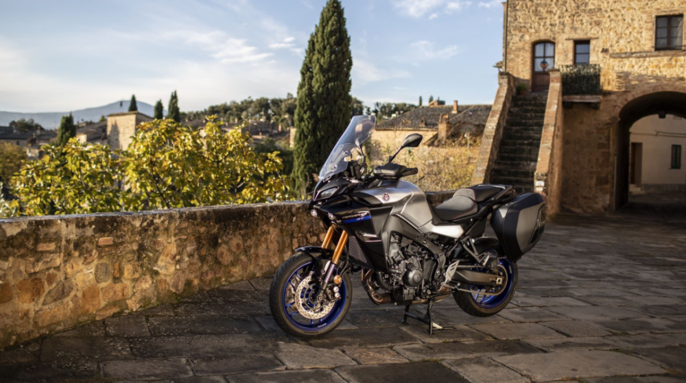 三缸爱好者狂喜雅马哈tracer9gtxs900r新款上市