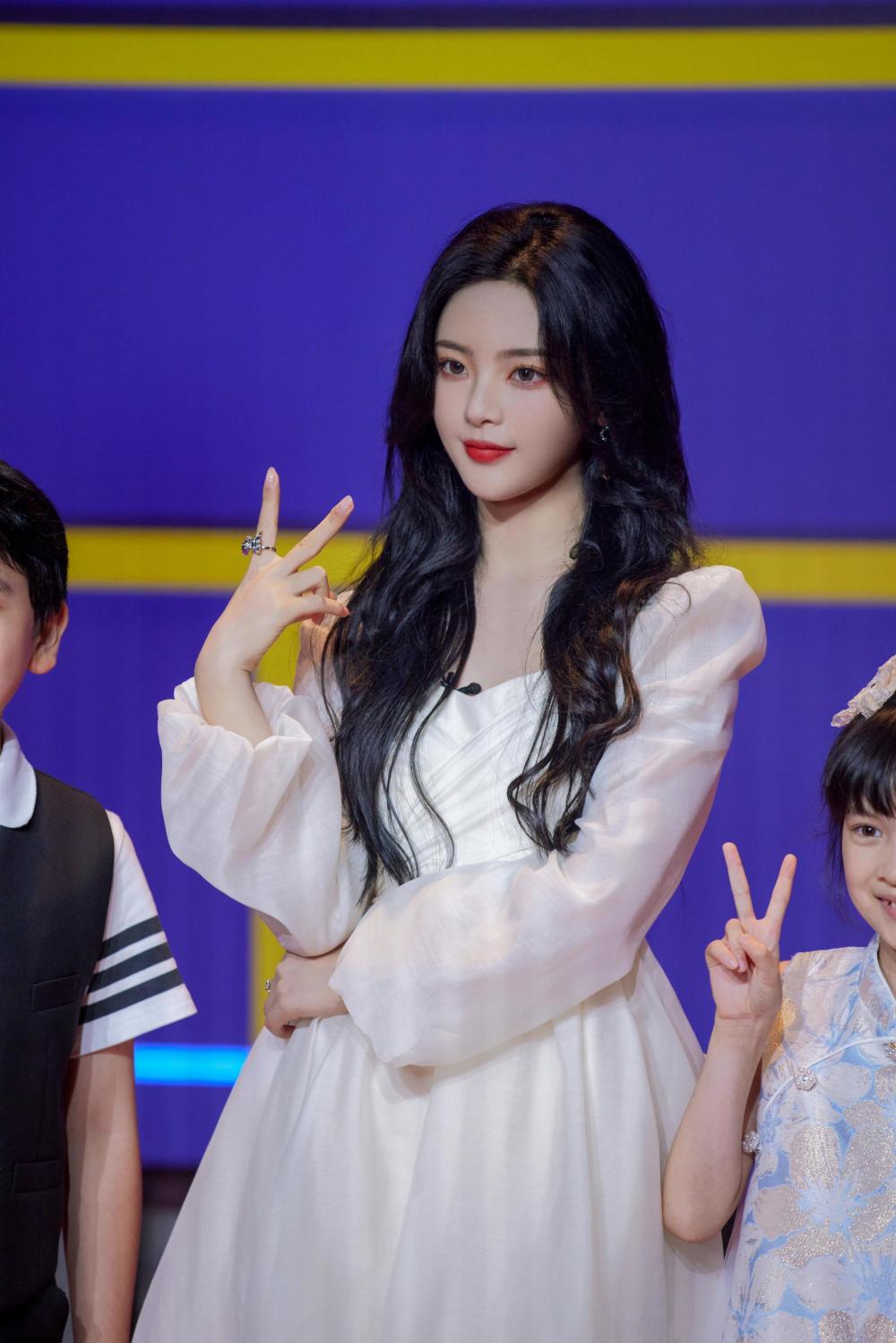 娱乐圈公认的甜妹女星,赵露思,虞书欣,田曦薇甜度爆棚插图14